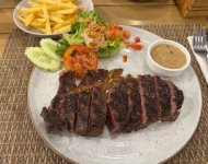 Le Bistrot - 650 baht .jpg