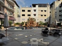 Pool LK Metropole.jpg