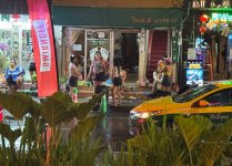 Soi 4 Songkran - 1.jpg