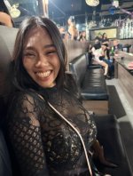 Atom uit Rainbow Cowboy, big smile, big tits.jpg