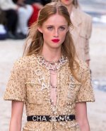 rianne-van-rompaey-chanel-lente-zomer-2019-920x1125.jpg