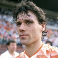 MarcovanBasten